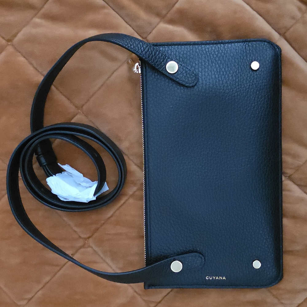 Cuyana Black Leather Clutch with Gold Accents - Picture 9 of 9